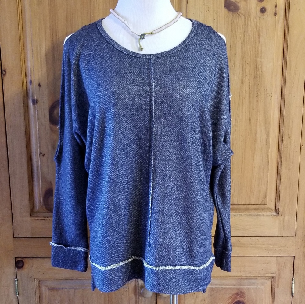 Peek a Boo Oversize Boutique Shirt
